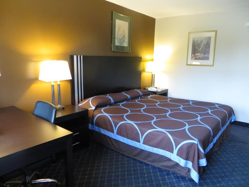 Ba Hotel Red Deer Exterior foto